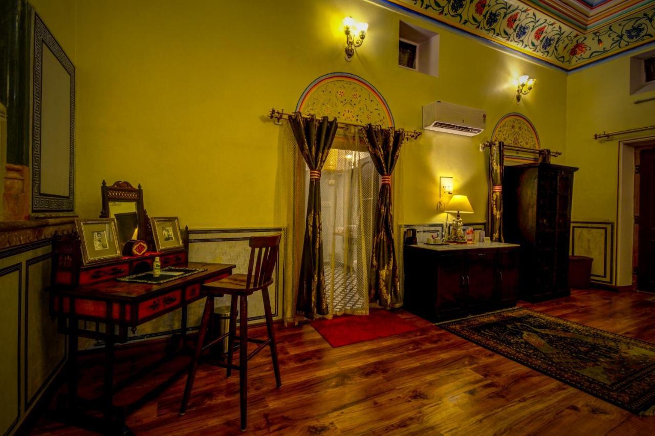 The Umaid Vilas Royal Heritage Haveli ジャイプール エクステリア 写真