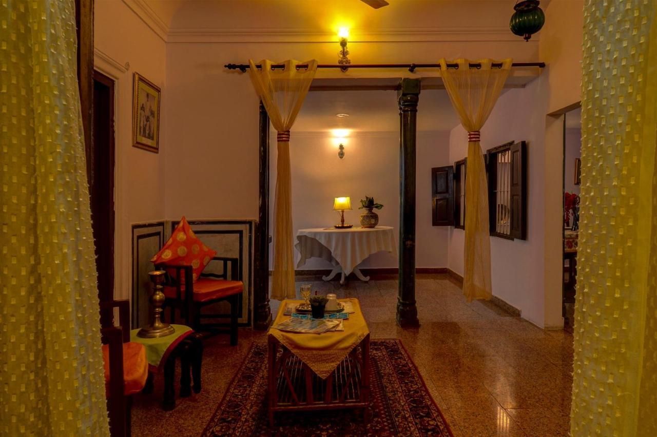 The Umaid Vilas Royal Heritage Haveli ジャイプール エクステリア 写真
